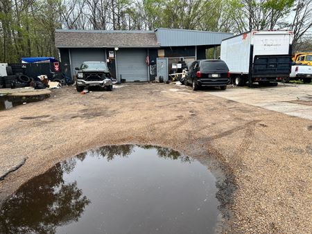 Commercial space at 456 Daniel Lake Blvd in Jackson