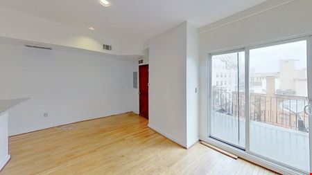 22 E Preston