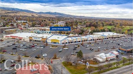 Retail space for Rent at Plantation Shopping Center | Retail Space in Garden City