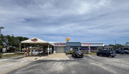 Retail space for Sale at 110 S Courtenay Pkwy in Merritt Island