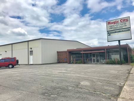 Industrial space for Rent at Office Warehouse For Lease in Birmingham