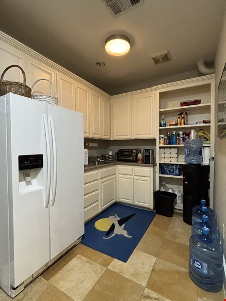 51 E Huntington Dr