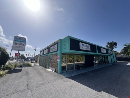 Freestanding South Tampa Retail Strip with Medical