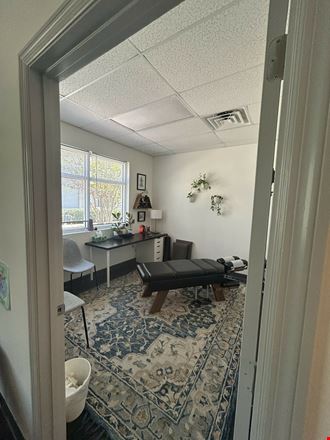 Office Space w/ Long-Term Tenants in Place