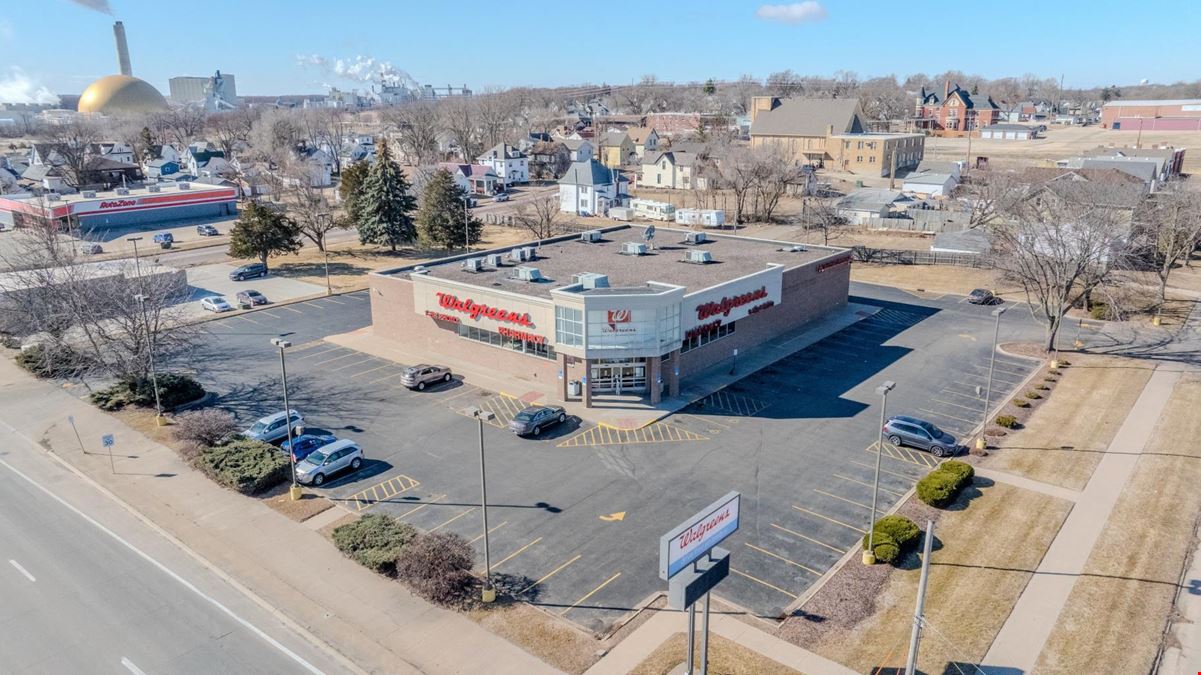 Retail in Clinton