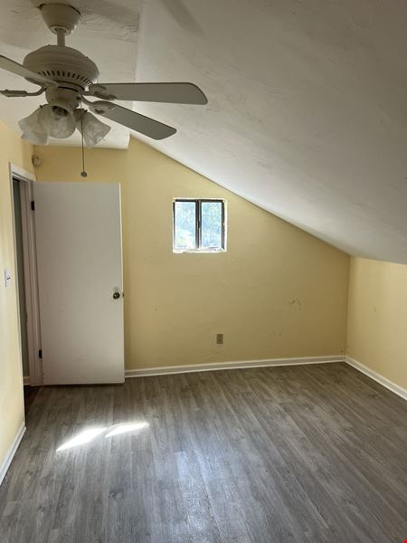 2302 Jim Lee Road