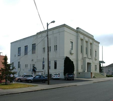 Veteran's Memorial Hall