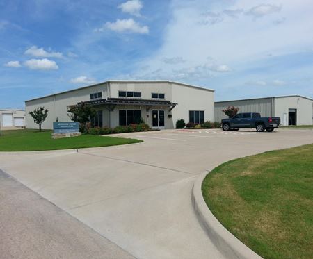 Industrial space for Rent at Mustang Creek Business Park in Forney