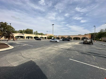 Retail space for Rent at 5 Points in Urbana