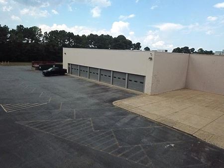 Other space for Rent at Military Plaza in Benton