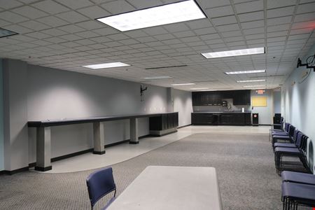 44 Trade Center