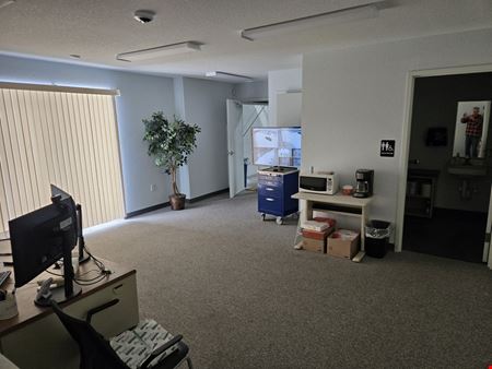 6024 Highview Dr - 8,400 Industrial Bldg
