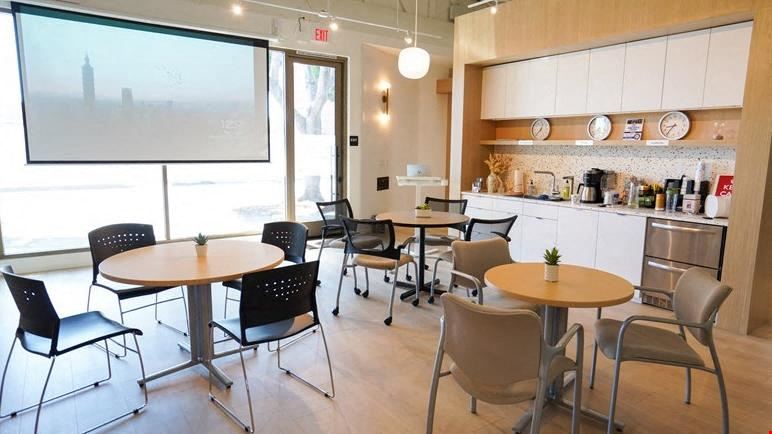 Vision Alliance Elite Workspaces, Inc