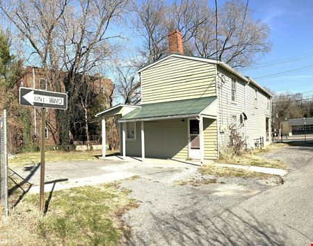 BACK ON THE MARKET — DOWNTOWN WINCHESTER INVESTMENT PROPERTY 109 S. Kent Street, Winchester, VA $229,900