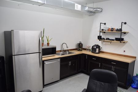120 SF office/retail space for lease