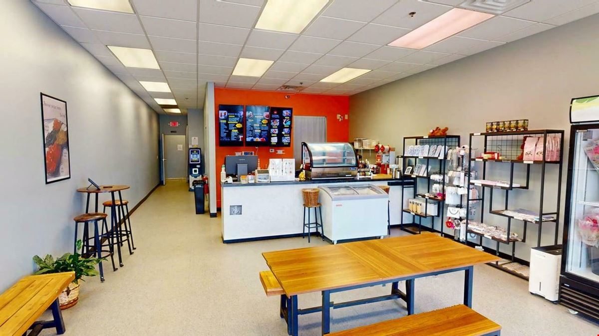 LAKESIDE PLAZA - SUBLEASE