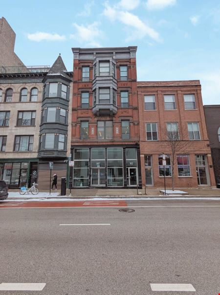 ±1,300 to 8,010 SF Class A Office Sublease in River North