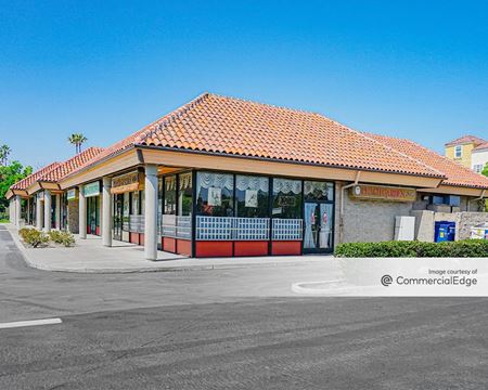 Retail space for Rent at Balentine Plaza in Newark