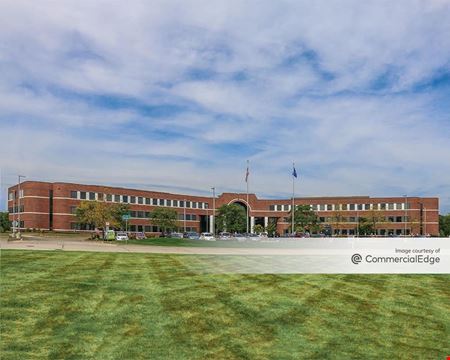 Office space for Rent at Parkland Center in Milwaukee