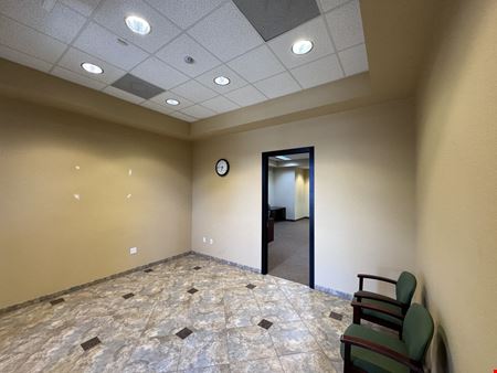 ±1,893 SF of Professional Office Space Off Ave 26