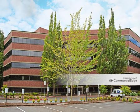 Office space for Rent at One Centerpointe in Lake Oswego