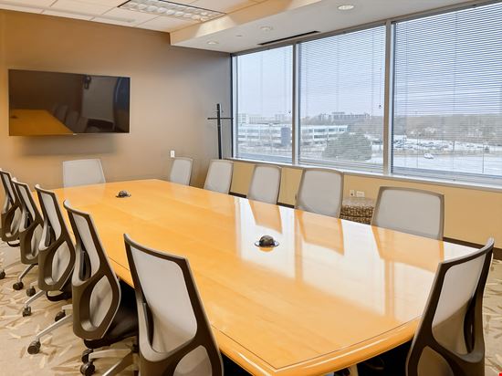 Regus - Oak Brook - Pointe