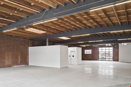 4005 W Jefferson Blvd