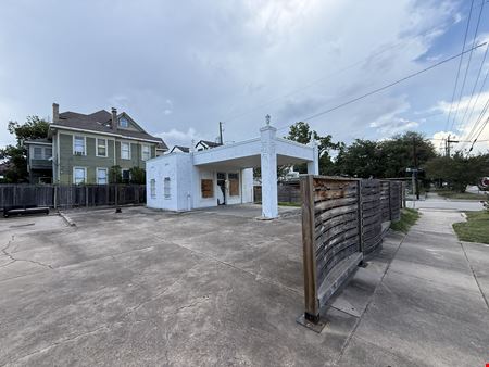 4002 La Branch St. Houston TX 77004
