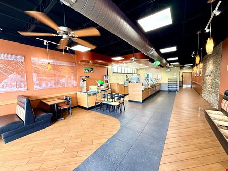 1,420 SF Restaurant / Retail Building For Lease in Northeast Springfield