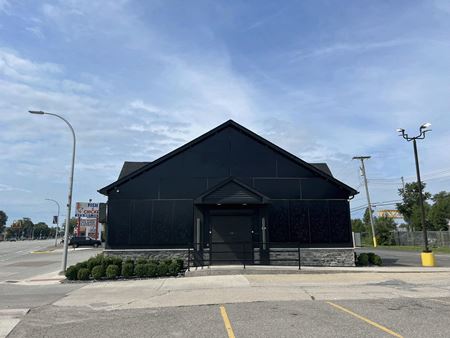 Retail space for Sale at 286 Burke in River Rouge