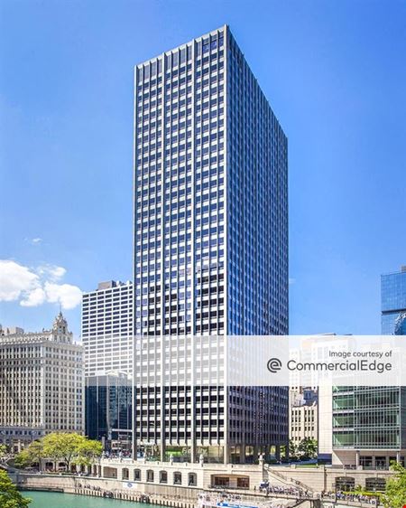 Office space for Rent at 401 North Michigan in Chicago