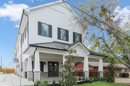Retail space for Sale at 207 S Elm Street in Keller