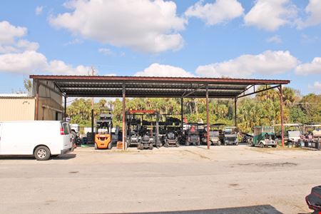 Showroom/Warehouse with Outdoor Storage