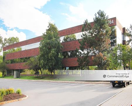 Widewaters Office Park - 5784 Widewaters Pkwy