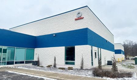 Industrial space for Rent at ± 2,609 SF Office and Warehouse Space l Oakwood Executive Park in Lansing