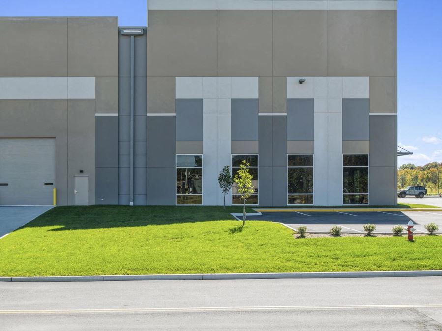 Phenix Commerce Center Building 2