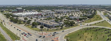 Retail space for Rent at Grapevine Towne Center in Grapevine
