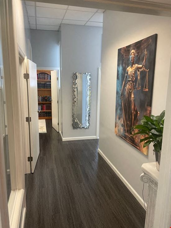 Modern Office Rentals - – Private & Professional