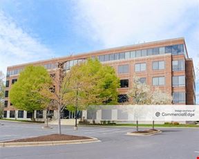 Bellevue Park Corporate Center - 200 Bellevue Pkwy