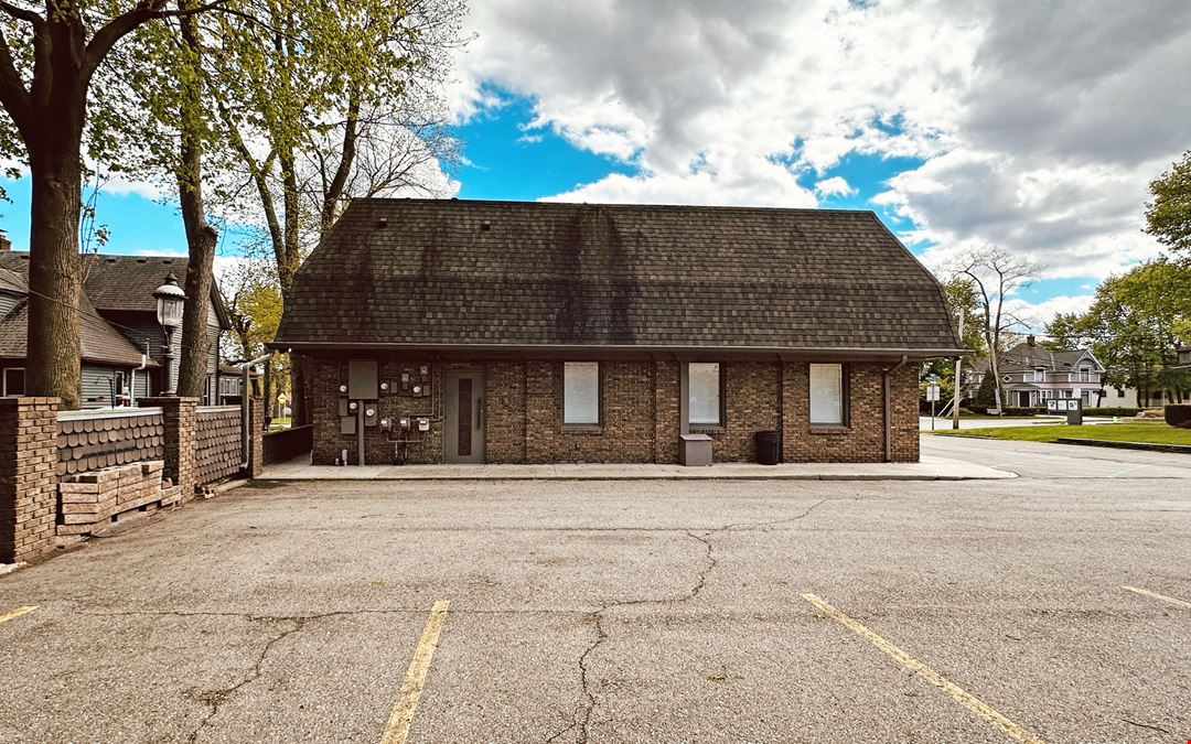 33604 Grand River Ave