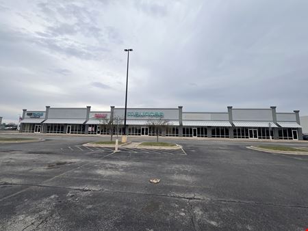 Retail space for Rent at 503 Knox Square Dr in Galesburg