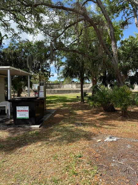 Palm Aire Plaza