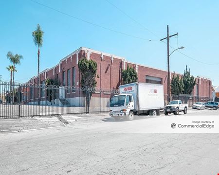 Industrial space for Rent at 4000  Medford St. in Los Angeles