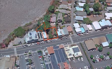 Retail / Residential Building & Commercial Lot