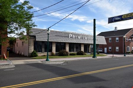 Location Location Location Prime Downtown Newington Location