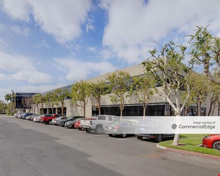 Industrial space for Rent at Centerpointe La Palma in La Palma
