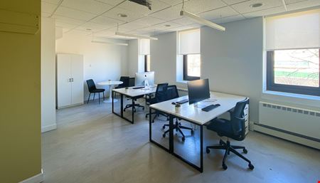 1,100 SF | 29-28 Ditmars Boulevard | Second Floor Retail Space W/ Significant Branding Opportunity & Signage Visibility for Lease