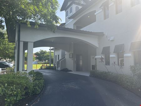 8900 Gladiolus Dr., Suite 202