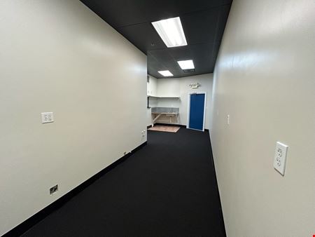 1,000 SQFT of FLEXIBLE space Current Buildout is Showroom with Office.
