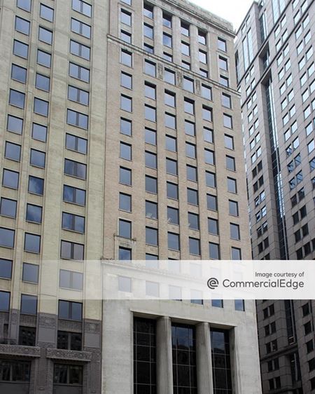 Commercial space at 211 West Wacker Drive in Chicago